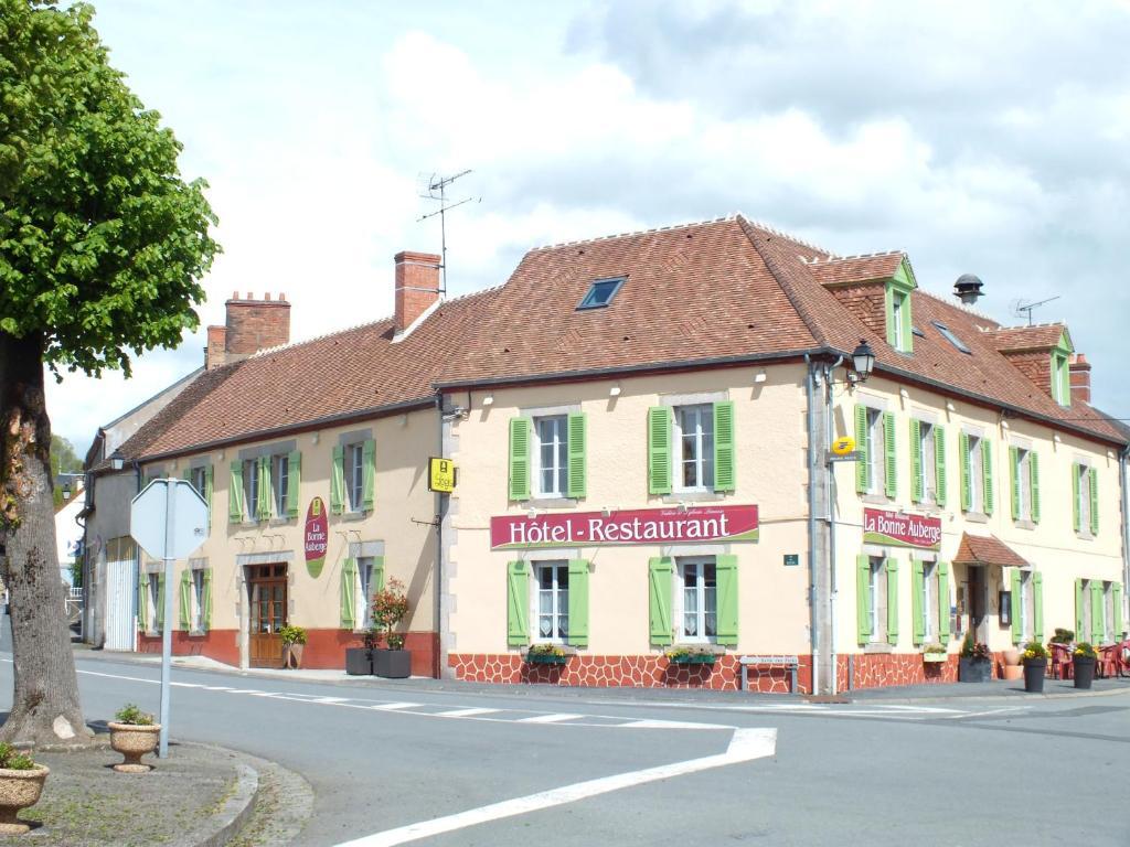 La Bonne Auberge Nouzerines Exterior photo