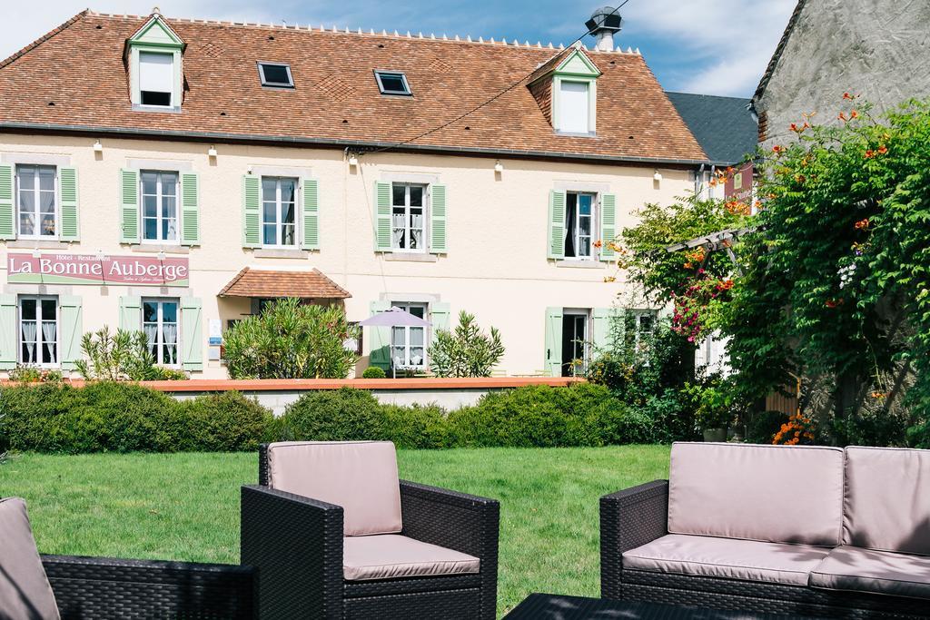 La Bonne Auberge Nouzerines Exterior photo